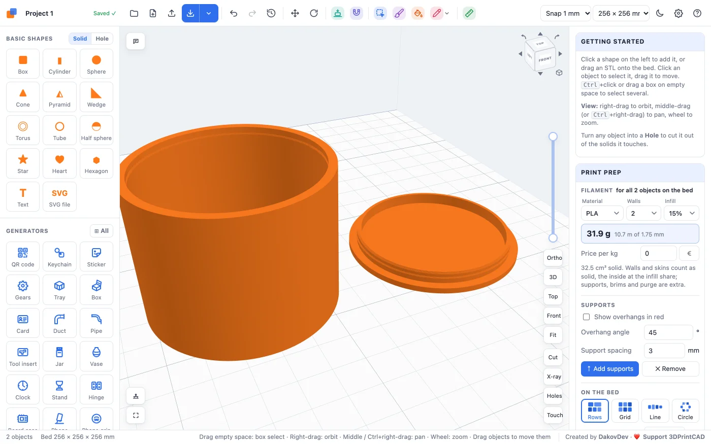 The pot with the click groove inside its rim and the lid beside it, ready to print