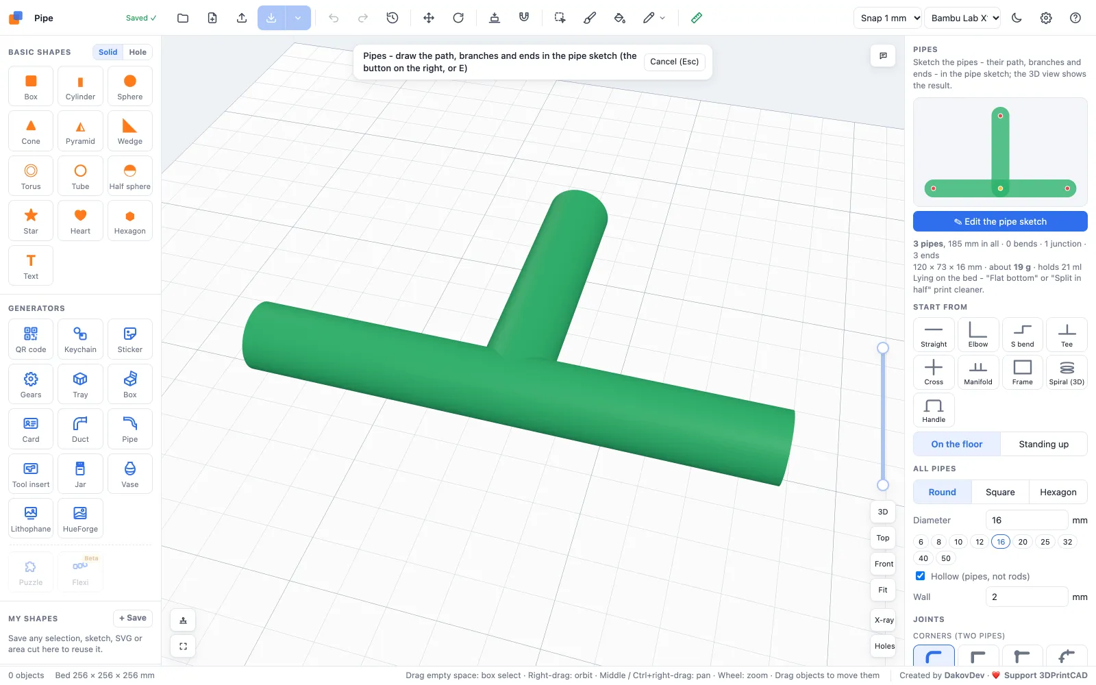 The 3DPrintCAD app with a tee of pipes and the pipe generator panel on the right